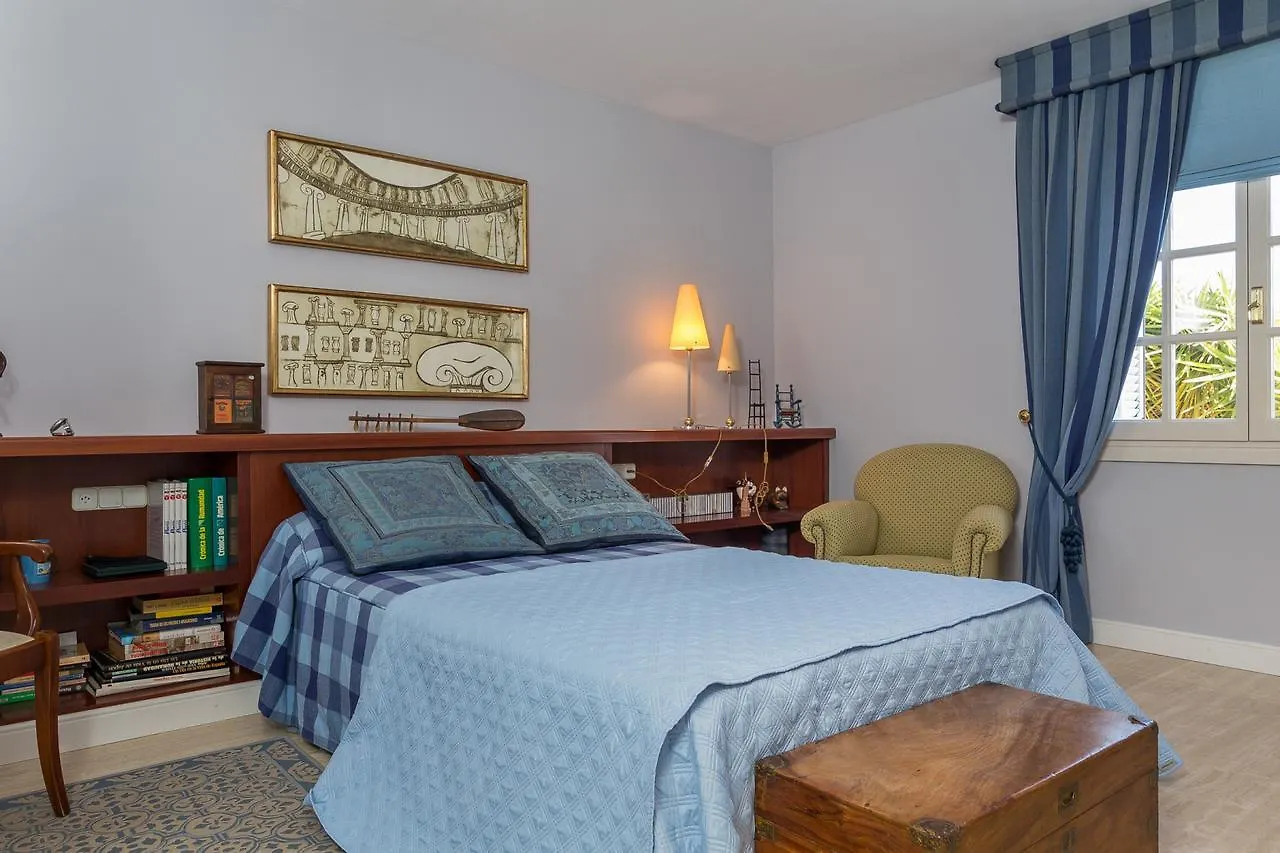 Holiday home Mandol Villa Inca